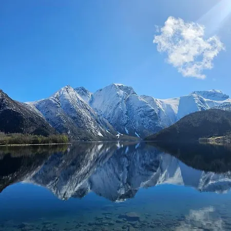 펜션 Timber Eresfjord Med Bat Til Leie Overas