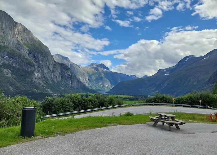 Timber Eresfjord Med Bat Til Leie Overas
